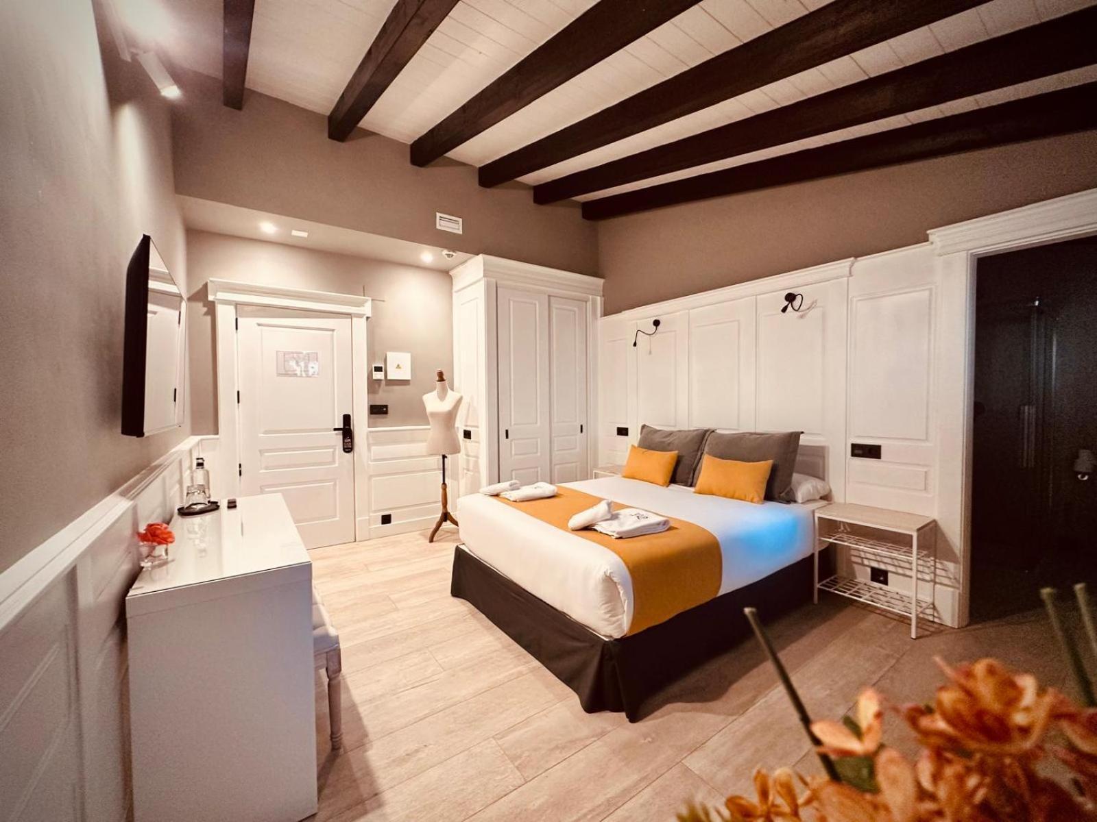 La Quinta Luxury Palace アルヌエロ エクステリア 写真