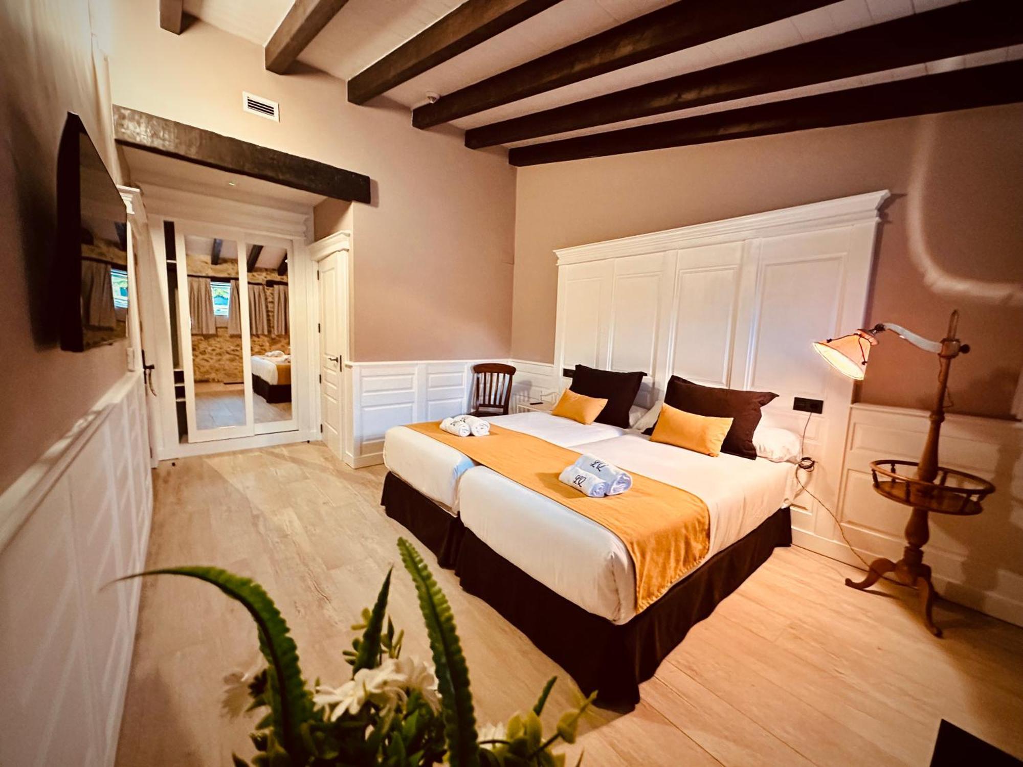 La Quinta Luxury Palace アルヌエロ エクステリア 写真